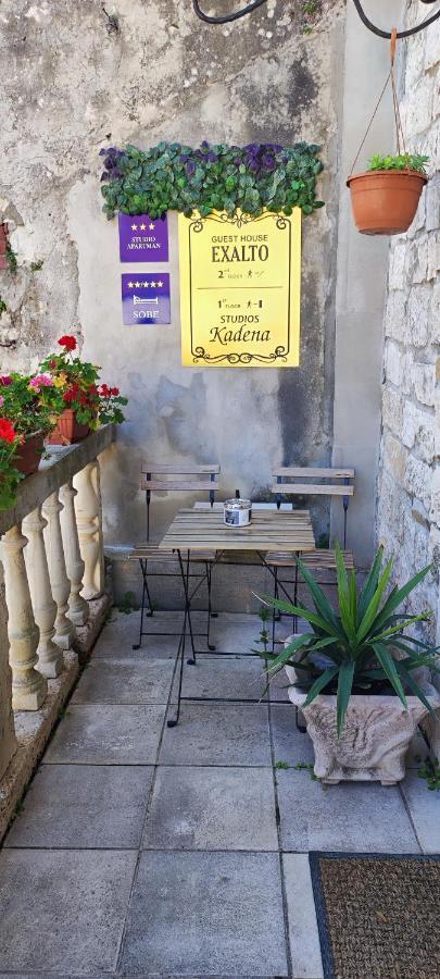 Studios Kadena Trogir - 18Th Century Stone House Exterior foto